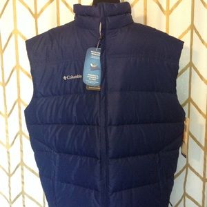 Men's Columbia vest size XXL.